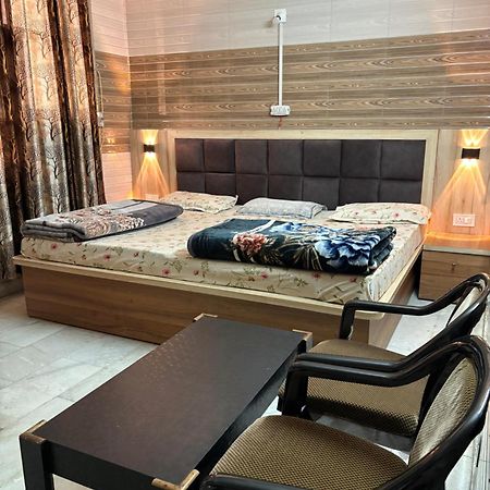 Dream Land Hotel Jammu Exterior foto