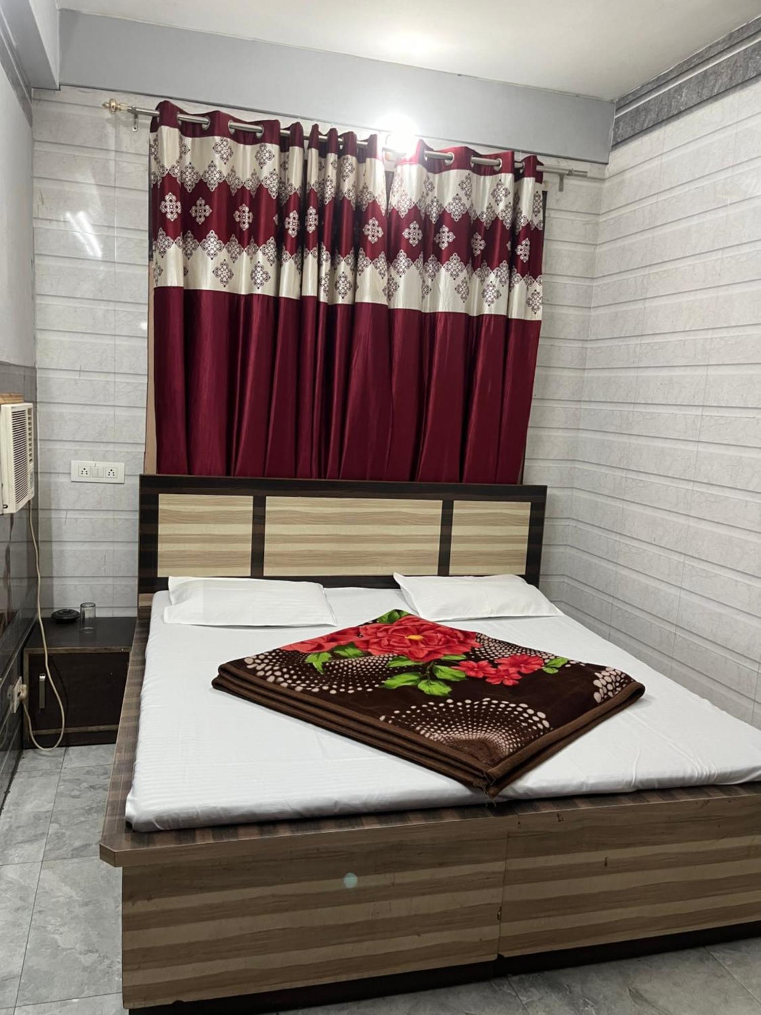 Dream Land Hotel Jammu Exterior foto