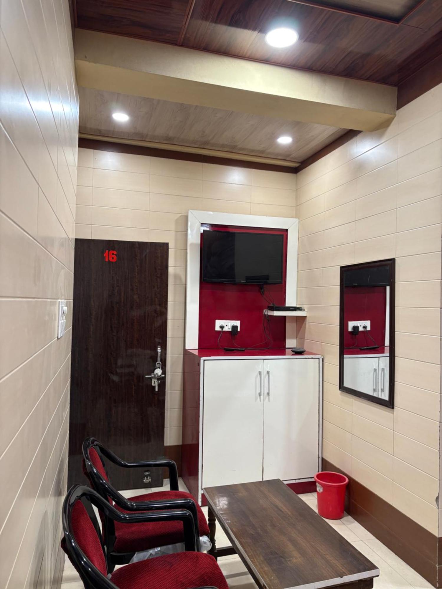 Dream Land Hotel Jammu Exterior foto